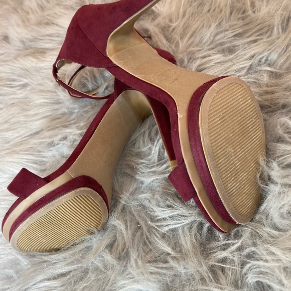 Burgundy Women’s size 8 - Picture 5 of 6